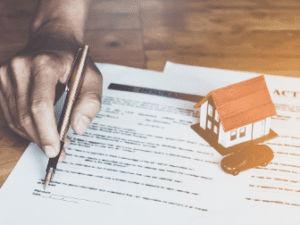 Para Quarta Turma clausula resolutiva expressa em contrato imobiliario dispensa acao para rescisao por falta de pagamento